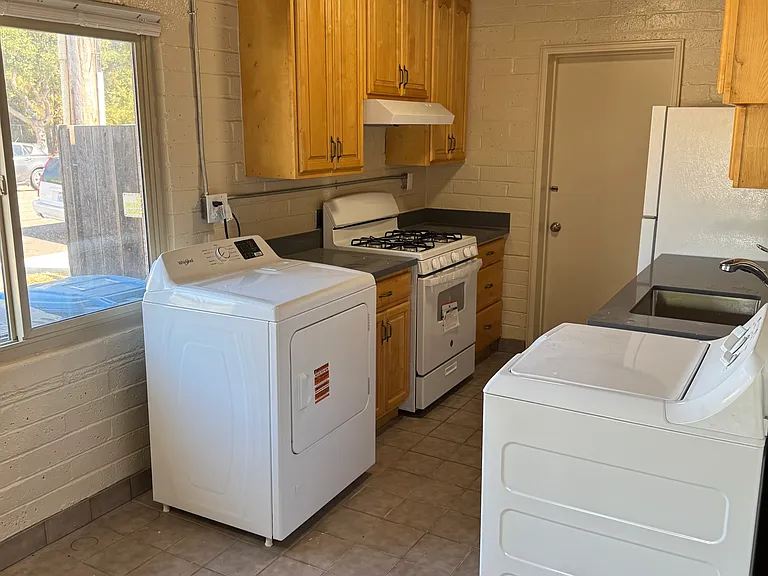 411 Ralston Ave #411 — Photo 4