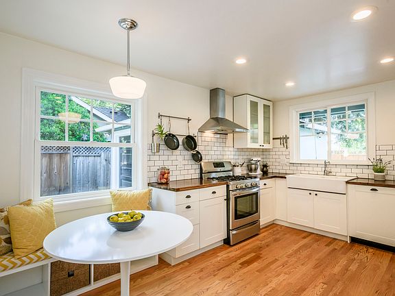 4th image of 63 Carlyn Ave