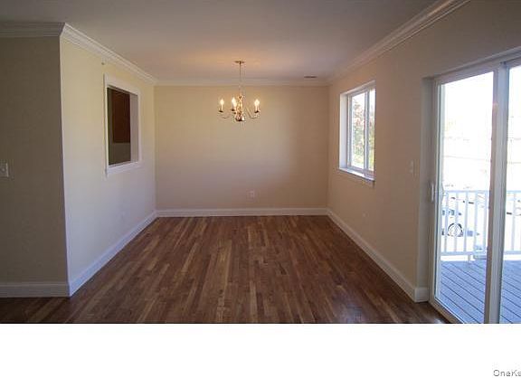 4th image of 315 Tondo Cir