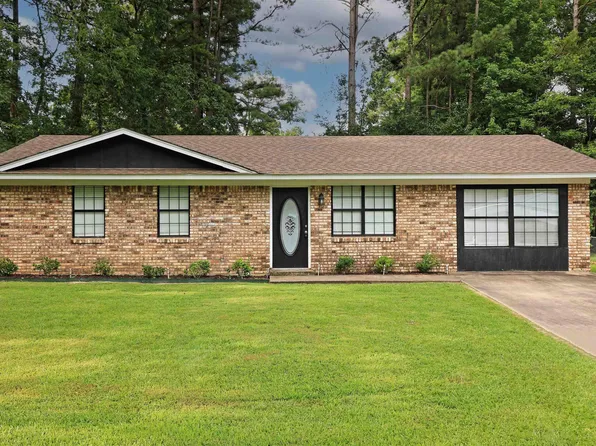 308 Whitefield Dr, White Hall, AR 71602