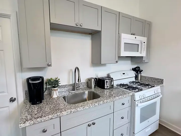 2515 Erato St #101 — Photo 3
