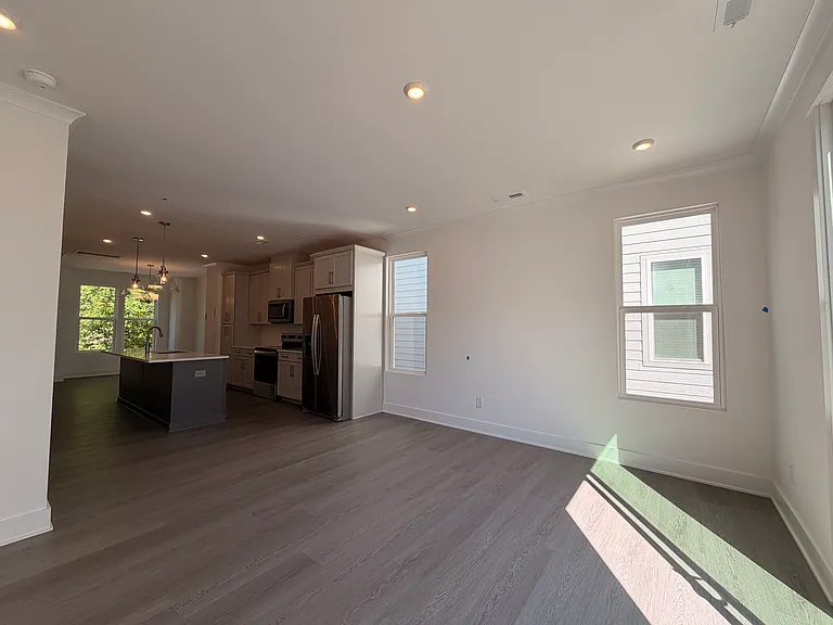 1344 Hamilton St — Photo 5