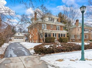 2548 Sherwood Rd, Columbus, OH 43209