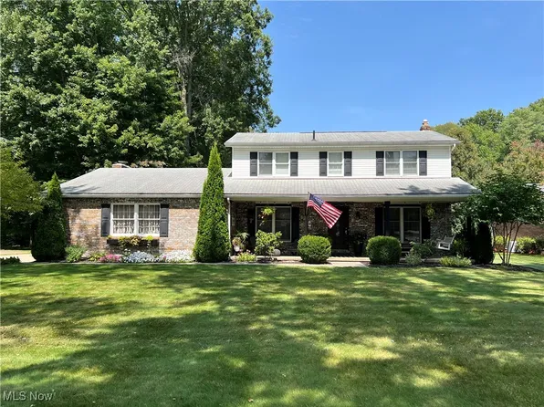 5969 Easy Pace Cir NW, Canton, OH 44718