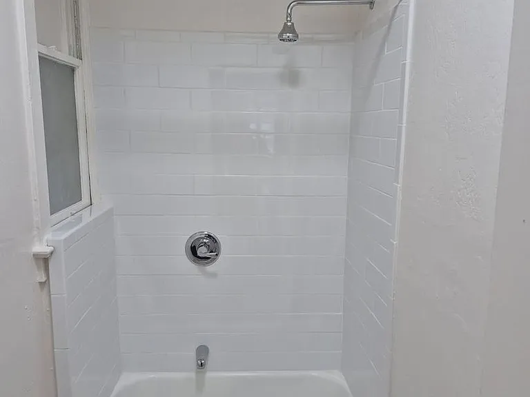 729 Leavenworth St — Photo 11