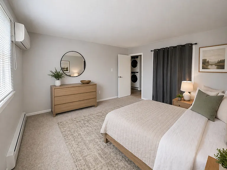 Oaks Apartments — Photo 6