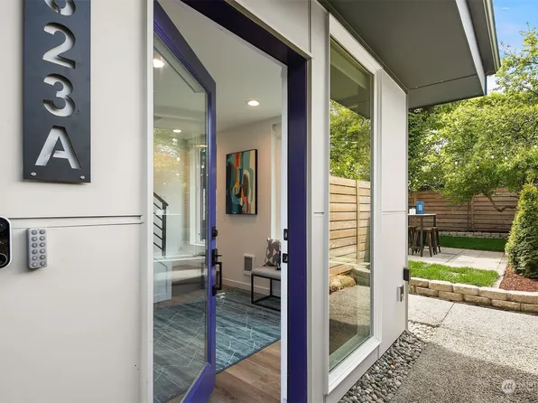8823 9th Avenue SW #A, Seattle, WA 98106