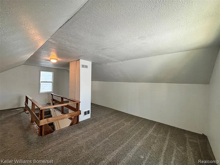 18350 Codding St — Photo 11