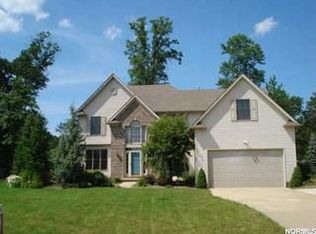 27034 Grove Ct, Westlake, OH 44145