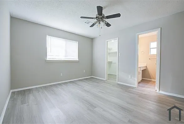 20135 Telegraph Square Ln — Photo 11