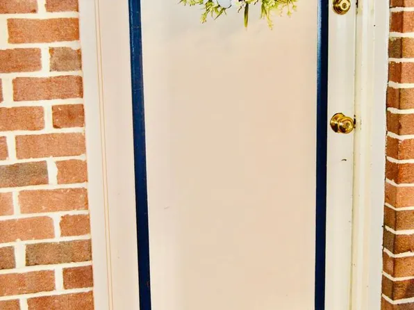 105 Fitz Ct APT 202, Reisterstown, MD 21136