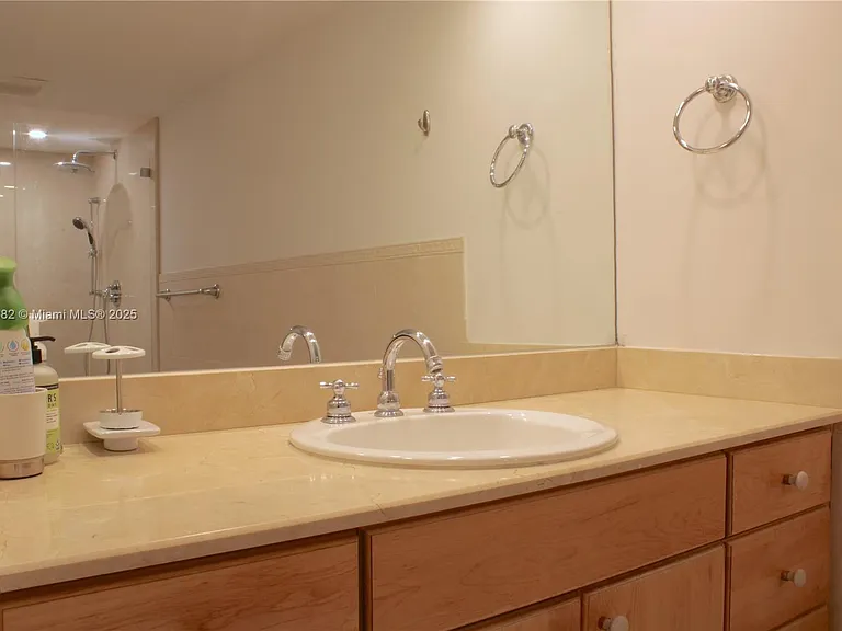 201 Crandon Blvd #439 — Photo 11