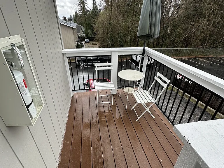 346 Pleasant St #1 — Photo 14