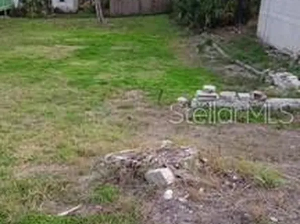 750 6th St #14, Cedar Key, FL 32625