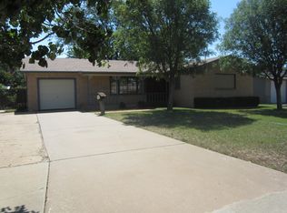 1500 Floydada St, Plainview, TX 79072
