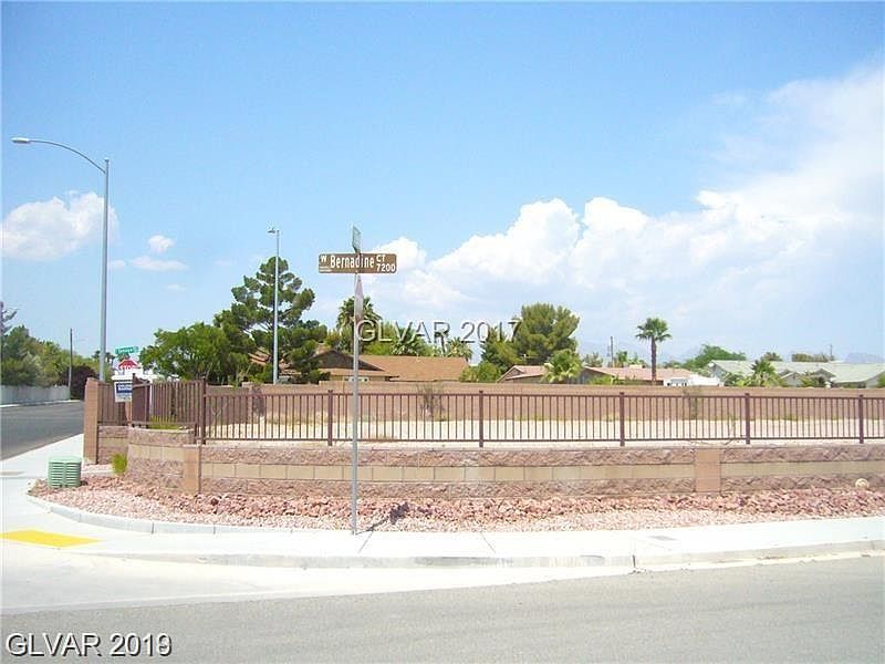 1st image of 2127 Bernadine Ct