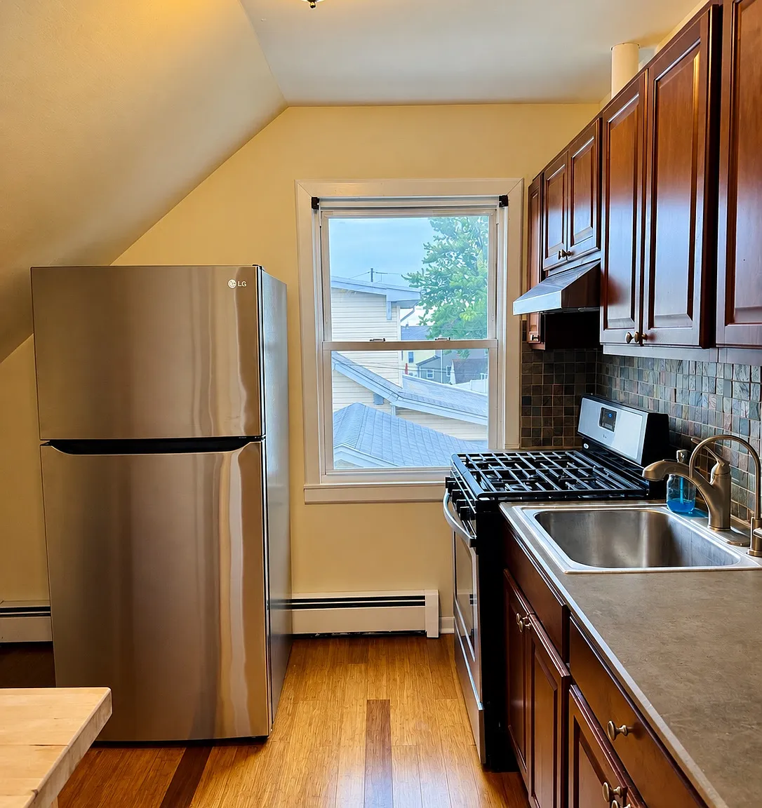 1 bed, $1,800 — Photo 2