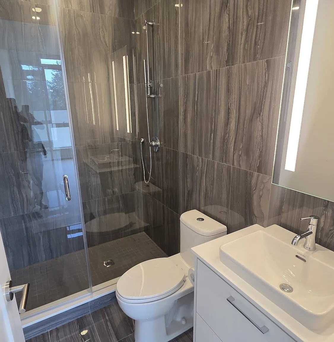 2 bed, $2,700 — Photo 4
