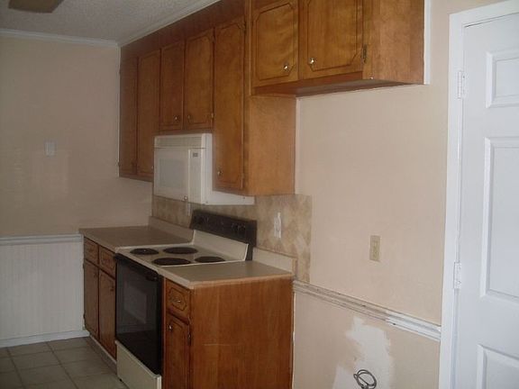 4th image of 6411 Meadow Field Cir