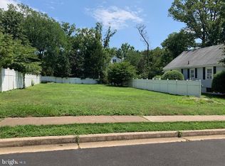 4645 4th St S, Arlington, VA 22204
