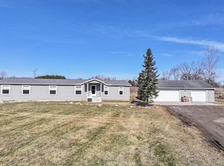 8425 N Bray Rd, Mount Morris, MI 48458