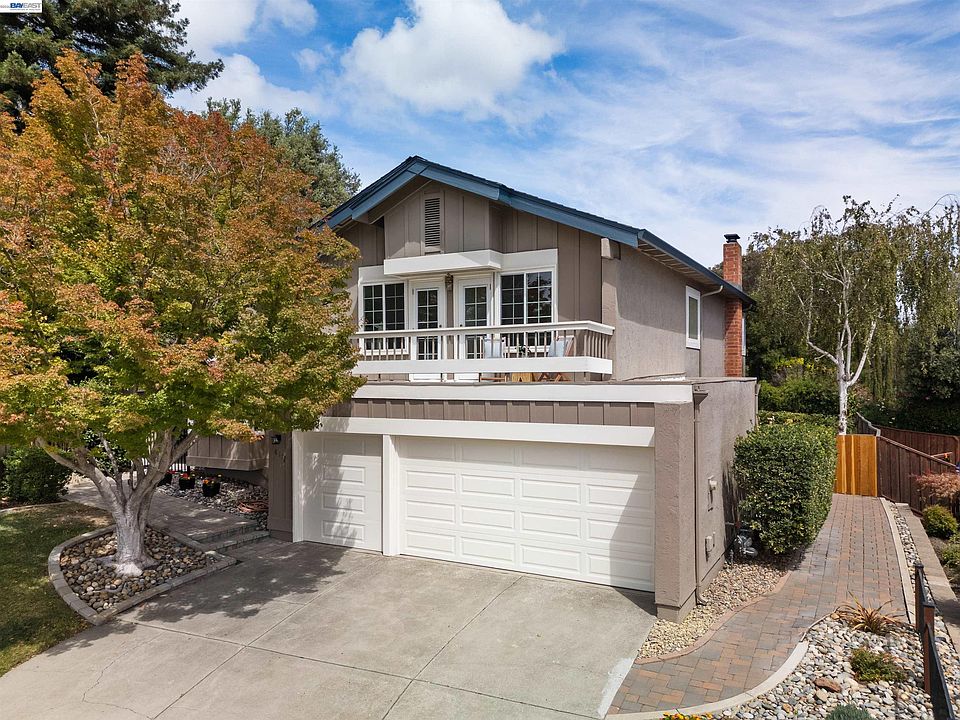 1st image of 8172 Peppertree Ct