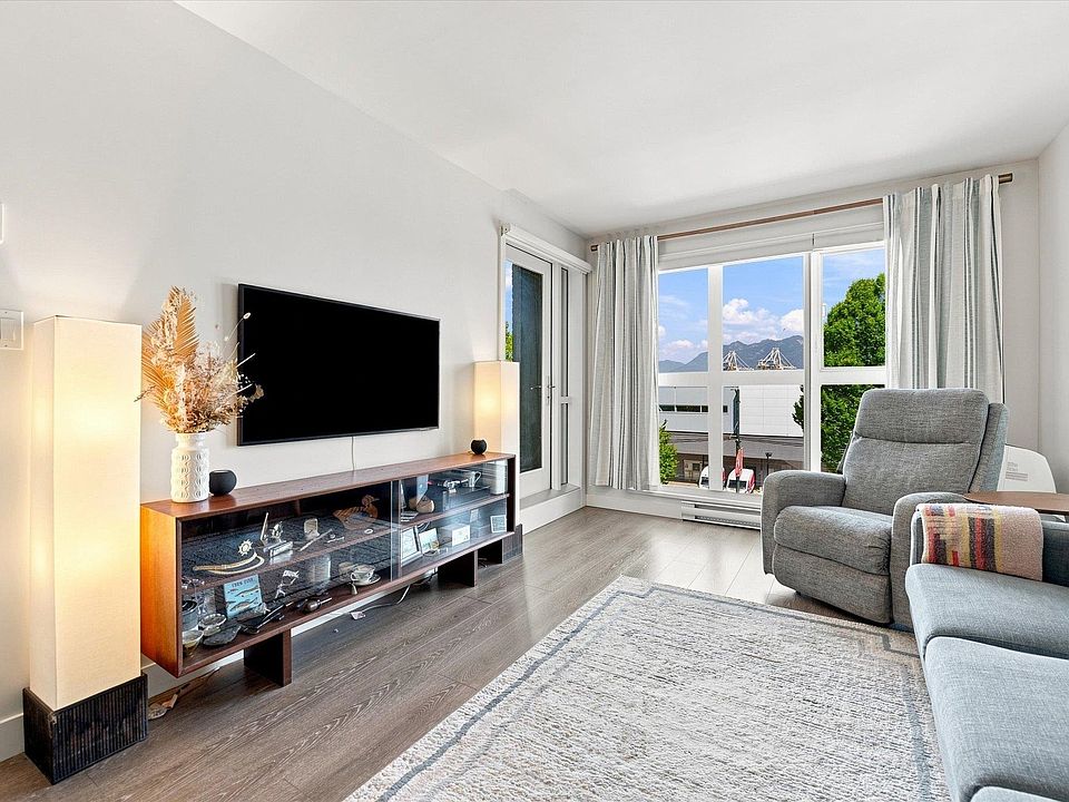 1st image of 1588 Hastings St E #323