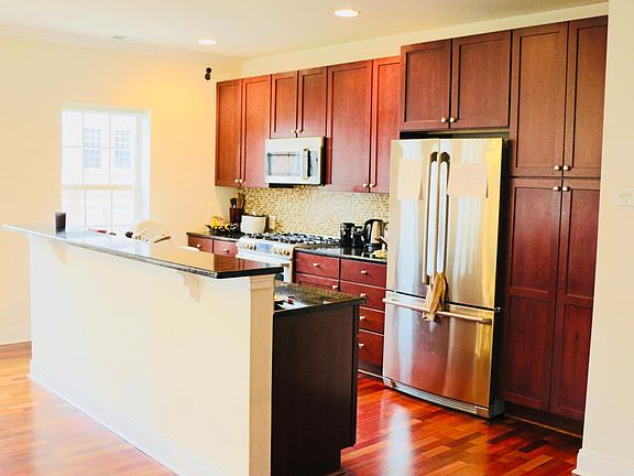 3rd image of 800 Admirals Way Unit 1850