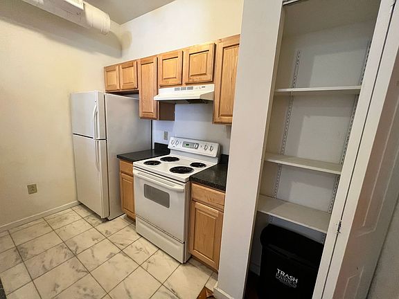 4th image of 21 S 13th St #401