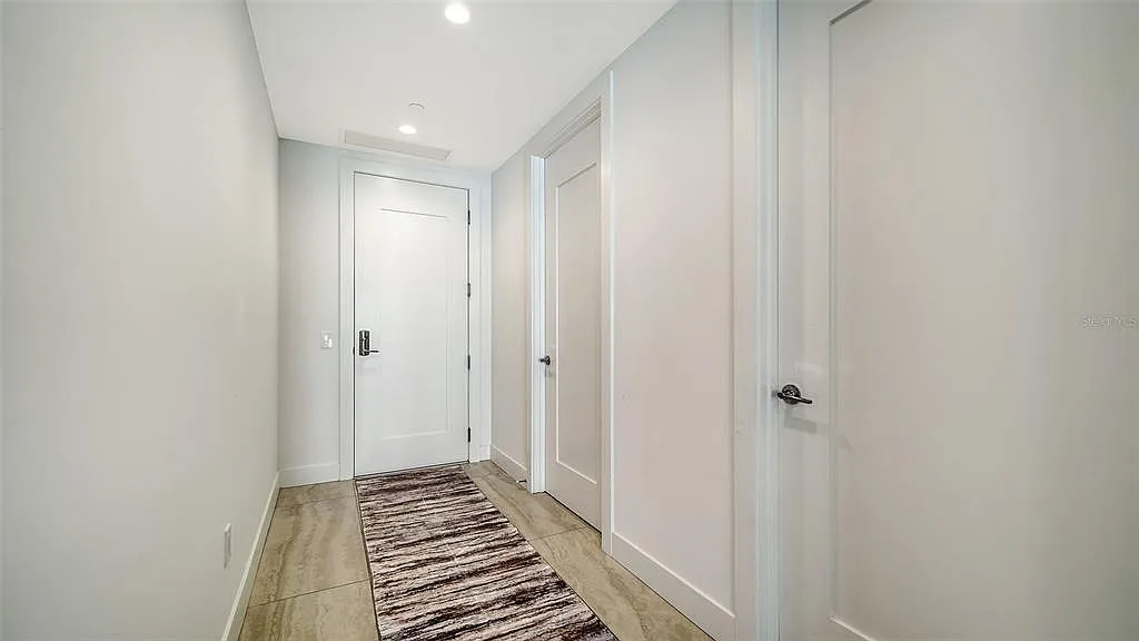 2 bed, 3.0 bath, 1689 sqft, $15,000 — Photo 3