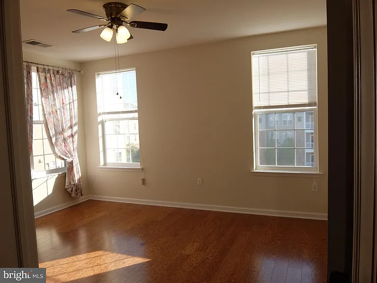 1132 Halifax Pl — Photo 28