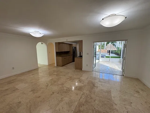 801 NW 14th Ct — Photo 36