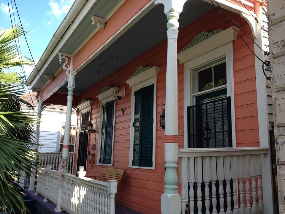 1st image of 2613 Burgundy St