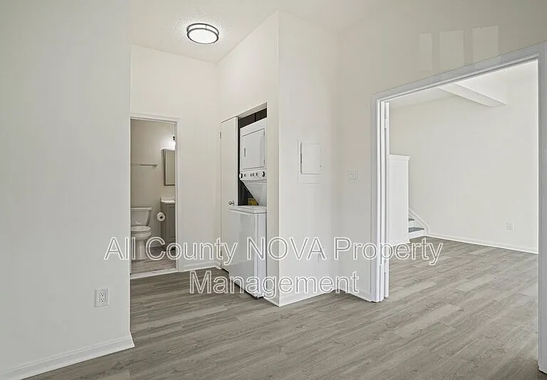 1611 Carriage House Ter #1611 — Photo 11