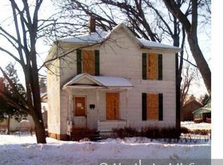 203 University St E, Owatonna, MN 55060