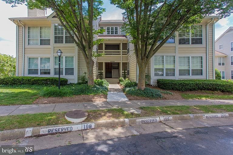 1st image of 4505 Hazeltine Ct Suite B