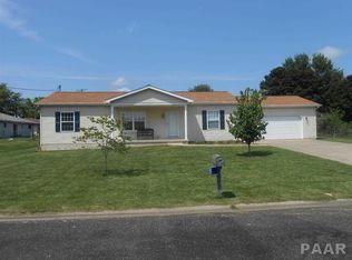 7615 W Mohawk Trl, Peoria, IL 61604