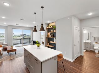 Uptown & Main, Fargo, ND 58104