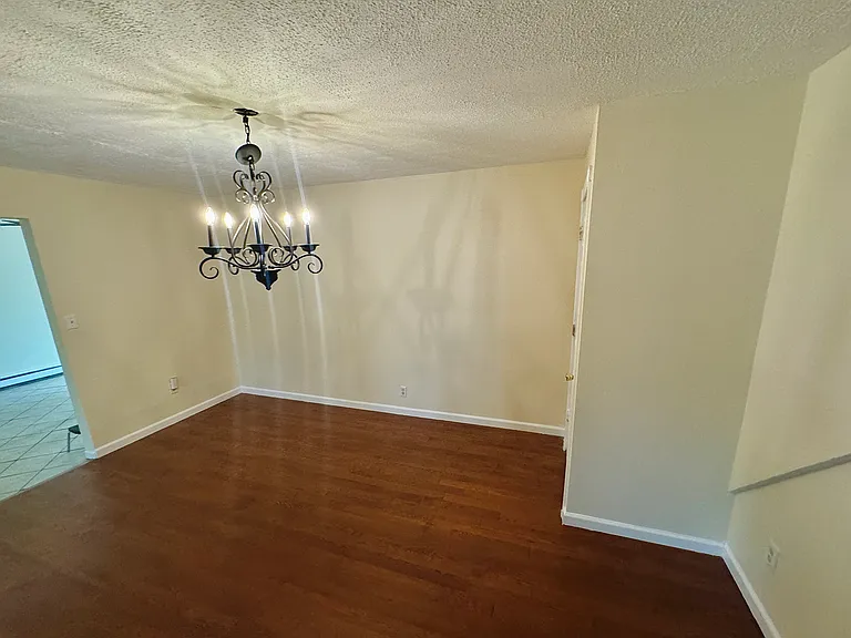 11 Admiral Ln #1 — Photo 3