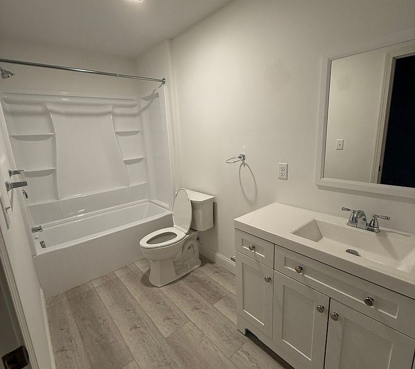 2nd image of 235-239 Barnstable Rd #3