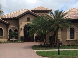 8931 Shenendoah Cir, Naples, FL 34113