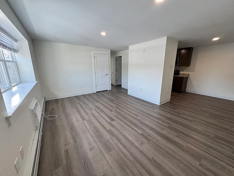 1731 Washington St — Photo 10