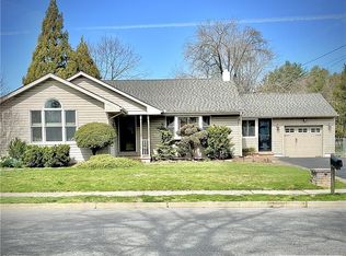 369 Mercer St, Hamilton, NJ 08690