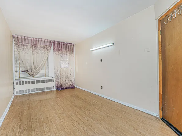 2375 East 12th Street image 17 of 25