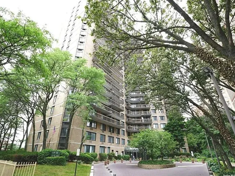 13835 Elder Ave #11DA — Photo 8