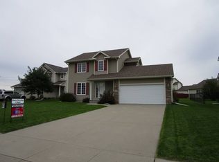 1910 NW Prairie Lakes Ct, Ankeny, IA 50023