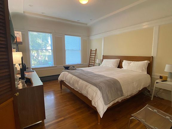 4th image of 6350 California St