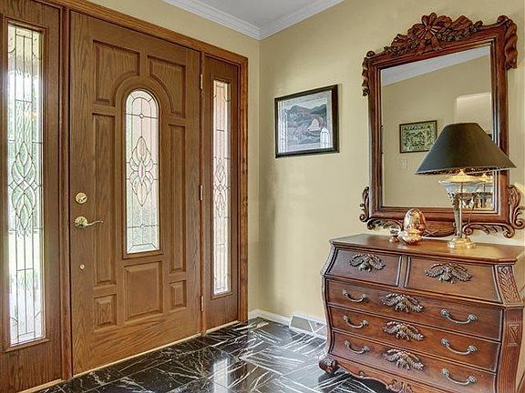 3rd image of 4939 Janelle Dr