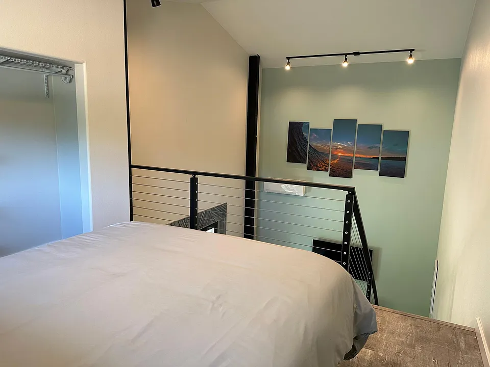 8 Tomahawk Rd #2