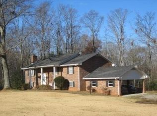 1557 Sample Rd, Wirtz, VA 24184
